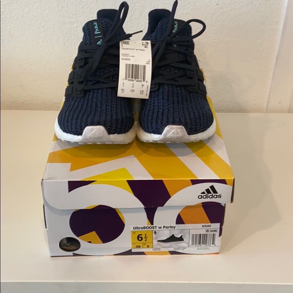 Adidas Ultraboost Parley Women’s Size 6.5